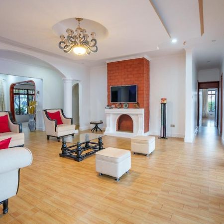 Sprunger Avenue - Tulia Homes Moshi Ngoại thất bức ảnh